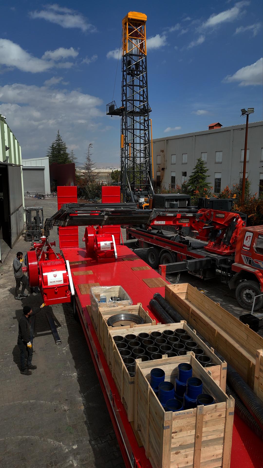 water well drilling mud pump working in uzbekistan desert